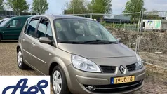 Beige Gebruikt 2009 Renault Scénic III Business MPV | € 3.250 (Goede deal)
