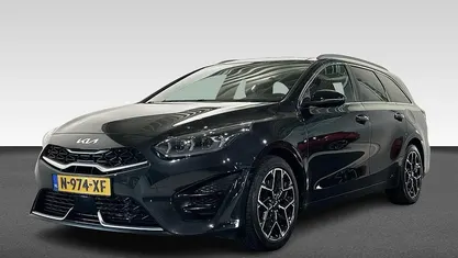 Zwart Occasion 2022 Kia Ceed Sportswagon GT-Line Stationwagen | € 24.490 (Eerlijke prijs)