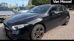 Zwart Gebruikt 2021 Mercedes A250 Business Hatchback | € 24.900 (Goede deal)