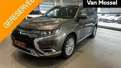 Bruin Gebruikt 2019 Mitsubishi Outlander P-HEV Instyle SUV | € 21.495 (Eerlijke prijs)