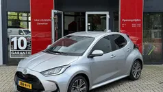 Gebruikt 2025 Toyota Yaris Hybrid Executive Hatchback | € 31.390 (Eerlijke prijs)