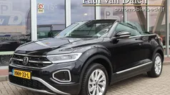 Zwart Gebruikt 2024 VW T-Roc Cabriolet Move Cabriolet | € 33.900 (Super prijs)