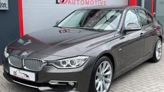 Bruin, metallic lak Gebruikt 2013 BMW 328 Sport Line Sedan | € 17.750 (Eerlijke prijs)