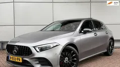 Grijs Gebruikt 2022 Mercedes A250 AMG Line Premium Plus Hatchback | € 31.950 (Eerlijke prijs)
