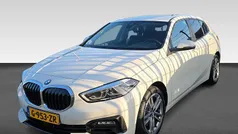 Wit Gebruikt 2020 BMW 118 Executive Hatchback | € 19.730 (Goede deal)