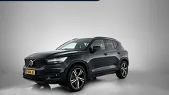 Zwart Gebruikt 2020 Volvo XC40 R-Design SUV | € 30.950 (Eerlijke prijs)
