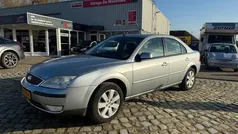 Grijs Gebruikt 2005 Ford Mondeo Futura Sedan | € 1.250 (Super prijs)