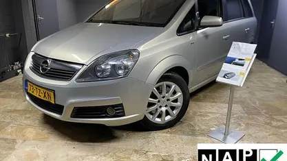 Gebruikt 2007 Opel Zafira MPV | € 2.950 (Eerlijke prijs)