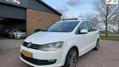Wit, metallic lak Gebruikt 2015 VW Sharan Highline MPV | € 19.950 (Super prijs)