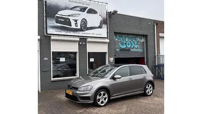 Occasion 2016 VW Golf VII LOUNGE Hatchback | € 12.750 (Eerlijke prijs)