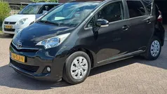 Zwart Gebruikt 2012 Toyota Verso-S MPV | € 7.995 (Eerlijke prijs)