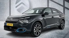Zwart Gebruikt 2023 Citroën e-C4 Shine SUV | € 21.390 (Eerlijke prijs)