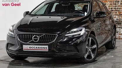 Occasion Volvo V40 Momentum 153 PK (112 kW) 2017 Zwart Hatchback