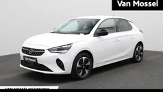 Wit Gebruikt 2022 Opel Corsa-e Elegance Hatchback | € 15.900 (Eerlijke prijs)