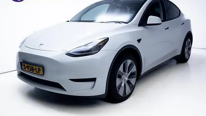 Wit Gebruikt 2023 Tesla Model Y RWD SUV | € 30.950 (Eerlijke prijs)