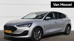 Grijs Gebruikt 2023 Ford Focus Titanium Hatchback | € 24.950 (Eerlijke prijs)
