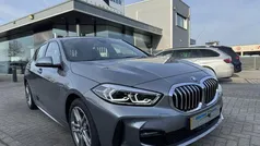 Grijs Gebruikt 2024 BMW 118 M Sport Hatchback | € 33.250 (Eerlijke prijs)