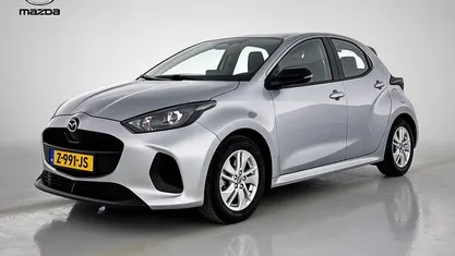Occasion Mazda 2 Center-Line 116 PK (85 kW) 2024 Grijs metallic Hatchback