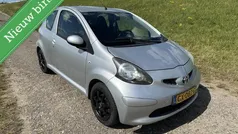 Grijs Gebruikt 2006 Toyota Aygo Hatchback | € 2.250 (Eerlijke prijs)