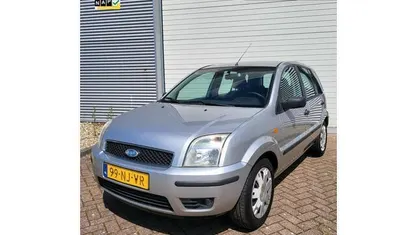 Occasion Ford Fusion 80 PK (58 kW) 2003 Grijs MPV