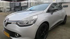 Gebruikt 2016 Renault Clio IV Expression Hatchback | € 5.900 (Eerlijke prijs)