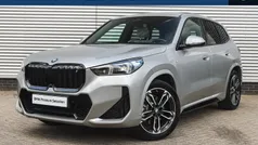 Spacesilber Gebruikt 2023 BMW iX1 Executive SUV | € 46.950 (Eerlijke prijs)