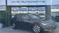 Zwart Gebruikt 2022 VW Golf VIII Active Hatchback | € 25.950 (Goede deal)