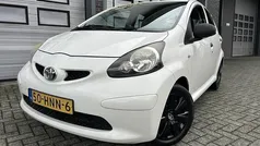 Gebruikt 2009 Toyota Aygo Sport Hatchback | € 2.649 (Eerlijke prijs)