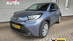 Blauw Gebruikt 2024 Toyota Aygo Pulse Hatchback | € 17.995 (Eerlijke prijs)