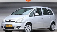 Grijs Gebruikt 2008 Opel Meriva MPV | € 2.650 (Eerlijke prijs)