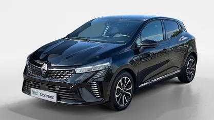 Noir étoilé gne (donker zwart) Gebruikt 2023 Renault Clio V Techno Hatchback | € 17.935 (Eerlijke prijs)