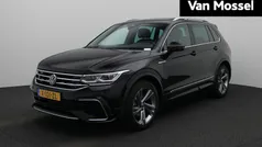 Zwart Gebruikt 2024 VW Tiguan Business SUV | € 49.900 (Eerlijke prijs)