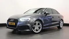 Grijs, metallic lak Gebruikt 2020 Audi A3 S-Line Sedan | € 18.950 (Goede deal)