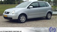 Grijs Gebruikt 2003 VW Polo Highline Hatchback | € 1.850 (Eerlijke prijs)