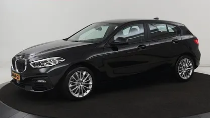 Gebruikt 2021 BMW 120 Sport Line Hatchback | € 20.900 (Eerlijke prijs)