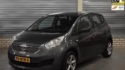 Occasion Kia Venga 90 PK (66 kW) 2010 Grijs Hatchback