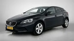 Zwart Gebruikt 2014 Volvo V40 Business Edition Stationwagen | € 5.990 (Eerlijke prijs)