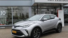 Grijs Gebruikt 2022 Toyota C-HR SUV | € 23.400 (Eerlijke prijs)