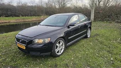 Occasion 2004 Volvo S40 Kinetic Sedan | € 1.750 (Eerlijke prijs)