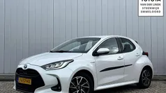 Gebruikt 2020 Toyota Yaris Hybrid Edition Hatchback | € 18.400 (Goede deal)