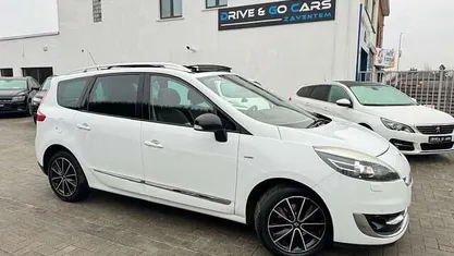 Wit Gebruikt 2012 Renault Grand Scénic Bose Edition MPV | € 6.950 (Eerlijke prijs)