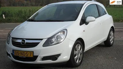Gebruikt 2010 Opel Corsa Edition Hatchback | € 4.300 (Eerlijke prijs)
