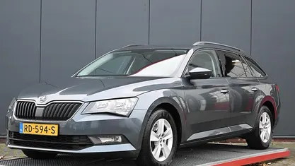 Gebruikt 2018 Skoda Superb Business Line Stationwagen | € 17.950 (Eerlijke prijs)