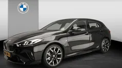 Zwart Gebruikt 2025 BMW 120 M Sport Hatchback | € 34.900 (Eerlijke prijs)