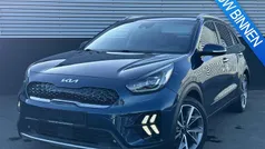 Deep cerulean metallic (c3u) Gebruikt 2022 Kia Niro SUV | € 27.400 (Eerlijke prijs)