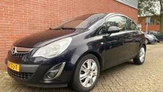 Zwart Gebruikt 2012 Opel Corsa Cosmo Hatchback | € 1.950 (Goede deal)