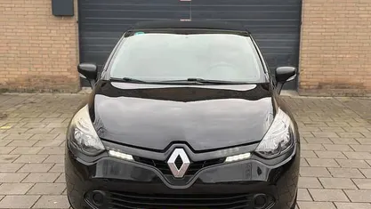 Occasion 2015 Renault Clio IV Authentique Hatchback | € 4.995 (Eerlijke prijs)