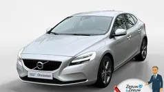 Grijs Gebruikt 2017 Volvo V40 Stationwagen | € 16.445 (Goede deal)