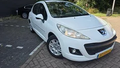 Wit Gebruikt 2011 Peugeot 207 Access Hatchback | € 4.250 (Eerlijke prijs)
