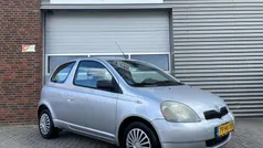 Grijs Gebruikt 2001 Toyota Yaris Terra Hatchback | € 1.344 (Goede deal)